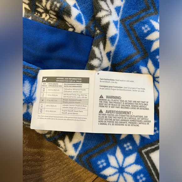 Blue snowflake fleece hoodie for pets - Picture 6 of 6